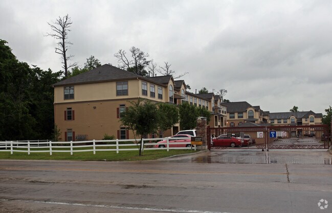 Foto del edificio - Uvalde Ranch Apartments