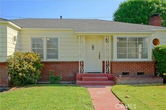 Building Photo - 4285 Oakwood Pl