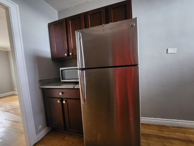 Foto del edificio - 2907 W 56th St