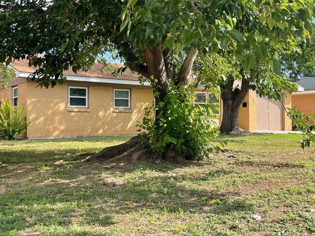 Foto del edificio - Newly Renovated 3-Bedroom, 2-Bath Home in ...
