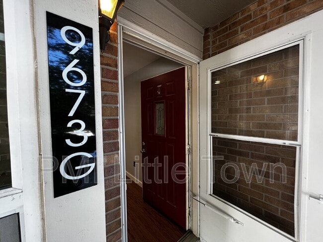 Foto del edificio - 9673 W Chatfield Ave