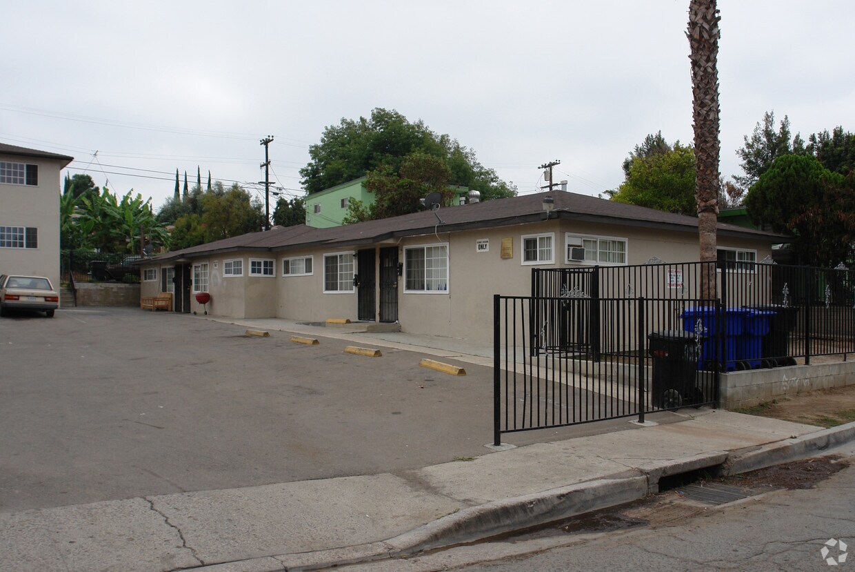 Foto principal - 5239 Rex Ave