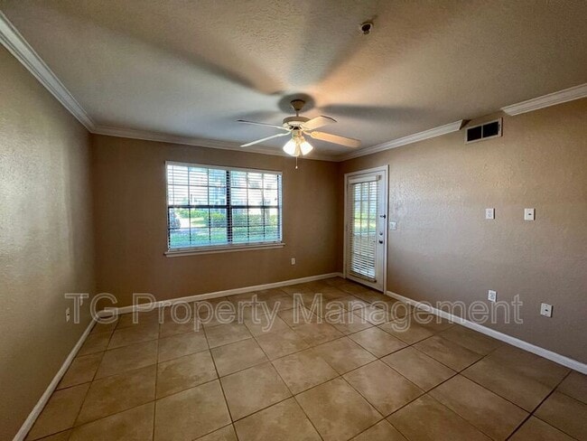 Foto del edificio - 805 Boardwalk Dr