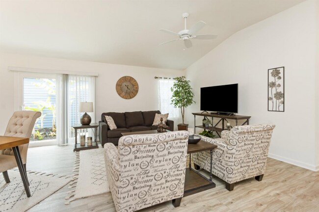 Foto del edificio - 5745 Gillespie Ln