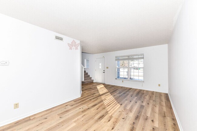 Foto del edificio - **MOVE-IN SPECIAL** Beautiful Updated 4 Be...