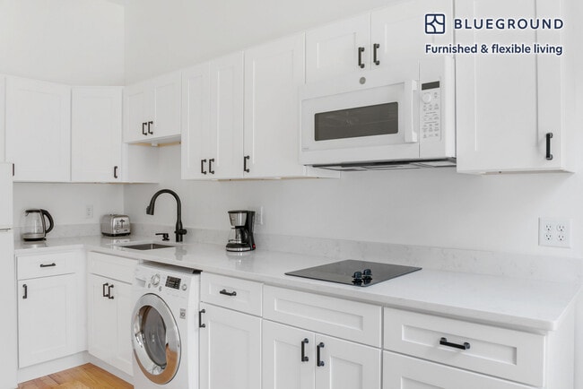 Foto del edificio - 232 Newbury St