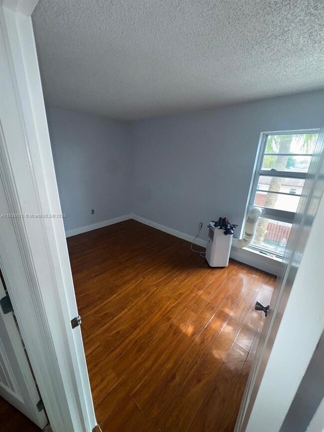 Building Photo - 10850 W Flagler St