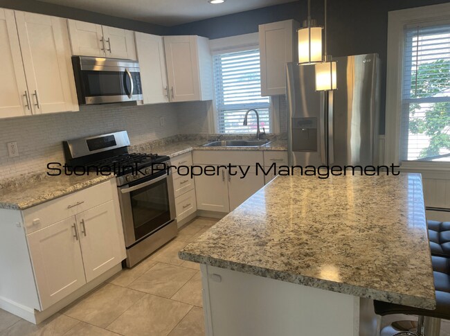 Foto del edificio - *524 Warren Avenue