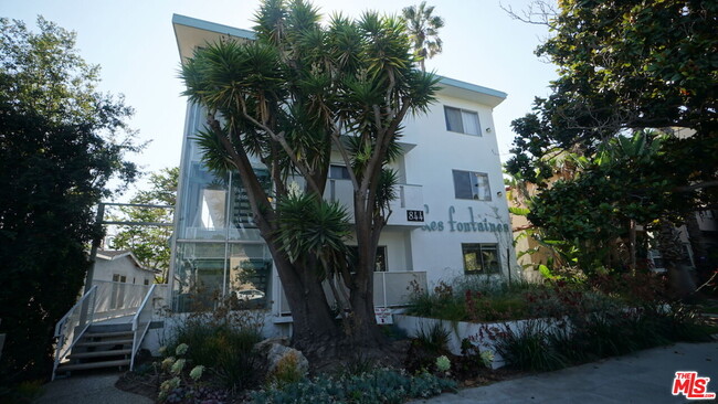 Foto del edificio - 844 6th St