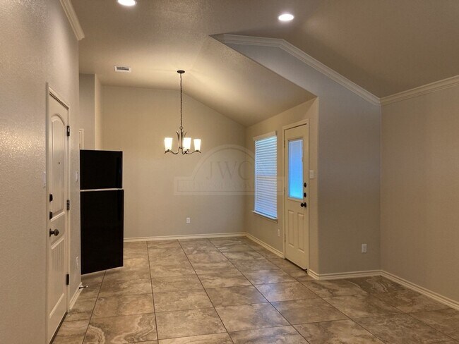 Foto del edificio - 5701 Luminous Ln