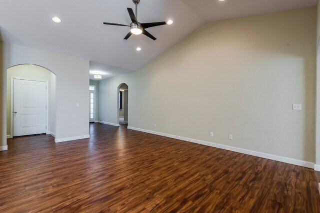 Foto del edificio - 3D Tour Available - Grand Mere Development Home with Stunning Views & quick access to Ft. Riley a...