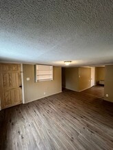 Building Photo - 16 Western Ave