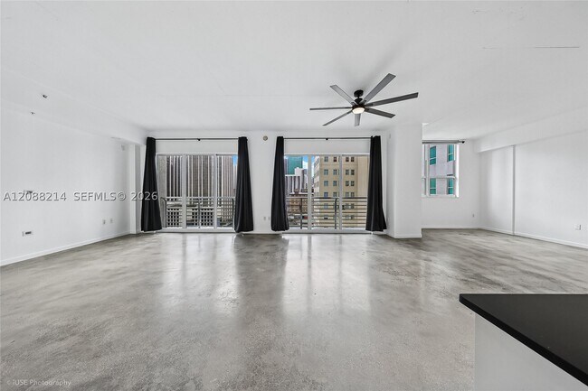 Foto del edificio - 133 NE 2nd Ave
