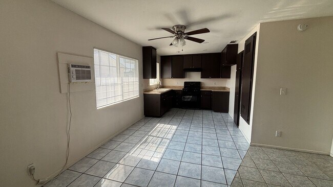 Foto del edificio - 466-70 W. 5th St