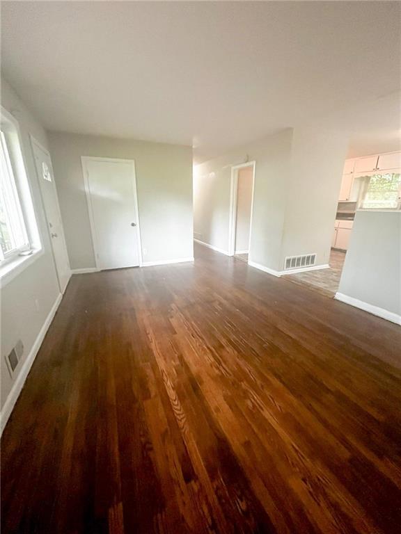 Foto del edificio - 2707 Cavalier Way