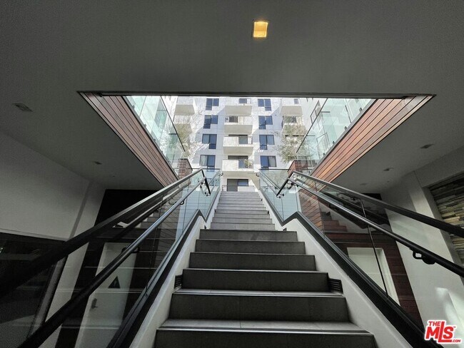 Foto del edificio - 1234 Wilshire Blvd