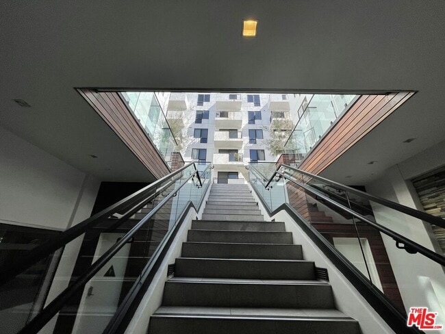 Building Photo - 1234 Wilshire Blvd