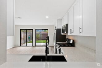 Building Photo - 2524 Ocean Cove Dr