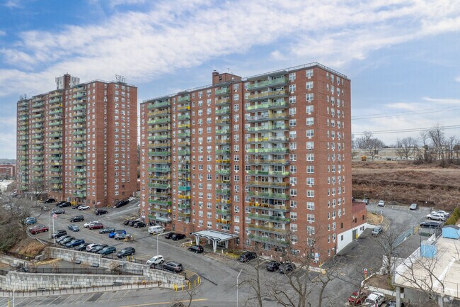 Avenida Central Park 1841 - Westchester Towers
