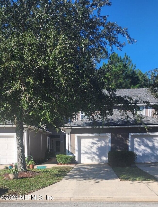 Building Photo - 963 Scrub Jay Dr
