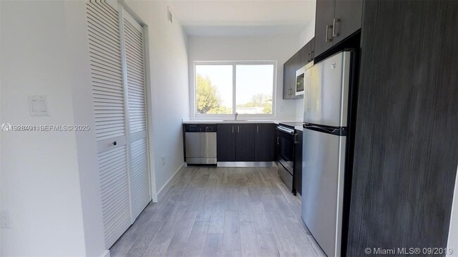 Foto del edificio - 315 S Shore Dr