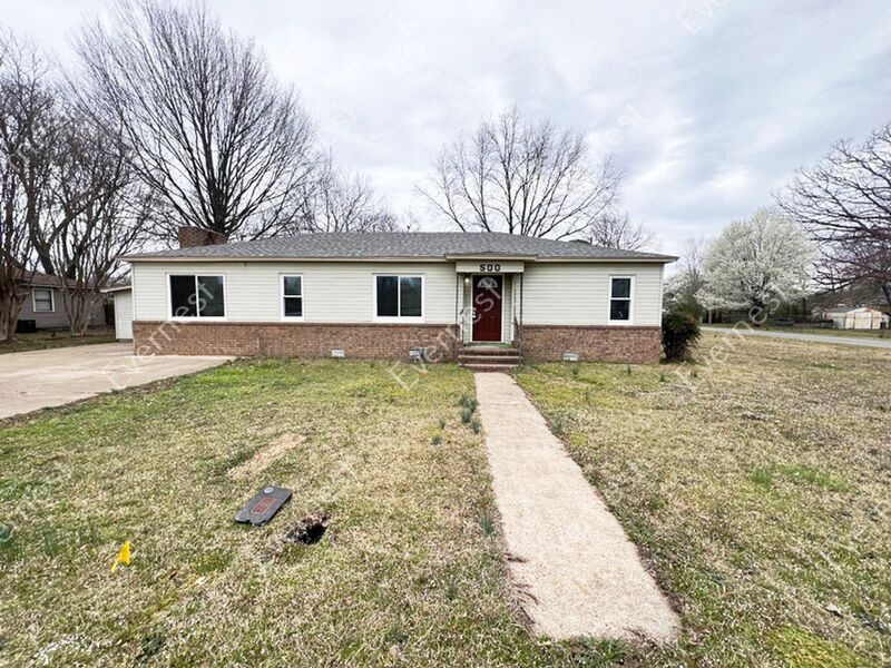 Primary Photo - 500 SW 4th St