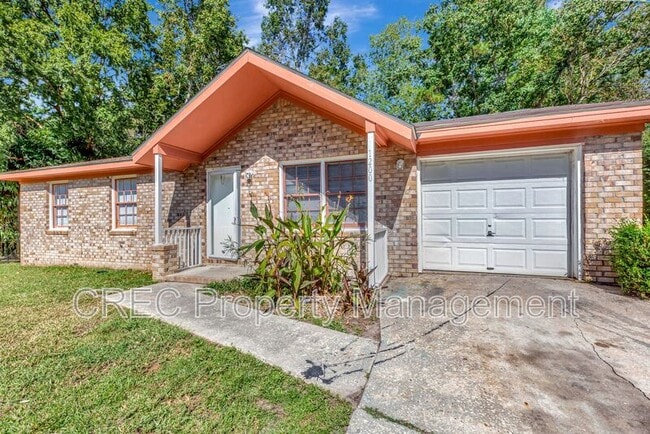 Building Photo - 1200 Margaret Dr