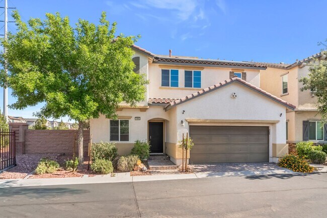 Foto del edificio - Check this Beautiful 2 story Home in a corner lot at end of the street