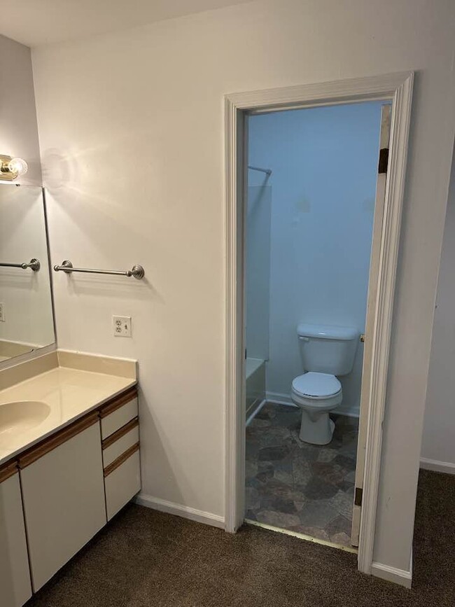 Primary Bath - 304 W Main St