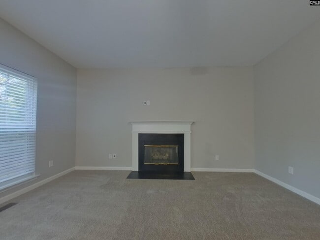 Foto del edificio - 621 Staffwood Dr