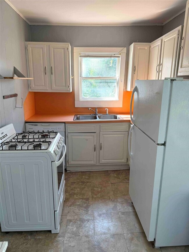 Building Photo - 911 Harvard St