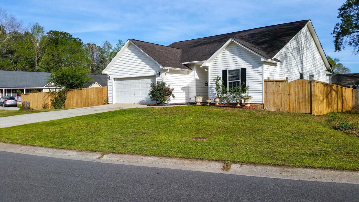 101 Memphis Ct, Ladson, SC 29456 House Rental in Ladson, SC