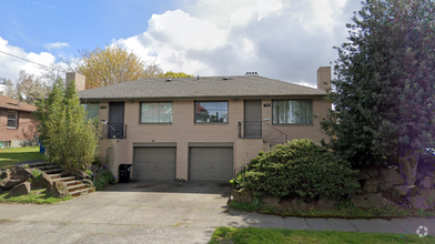 Building Photo - 1546 13th Ave S