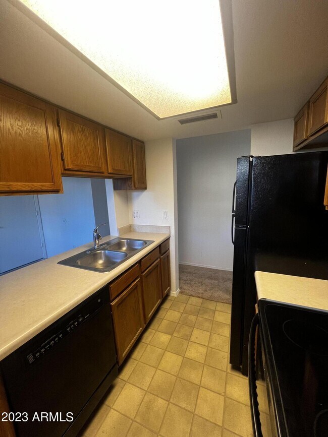 Building Photo - 8888 N 47th Ave