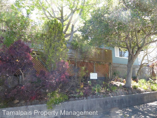 Foto del edificio - 3 br, 2 bath House - 21 Pleasant Lane