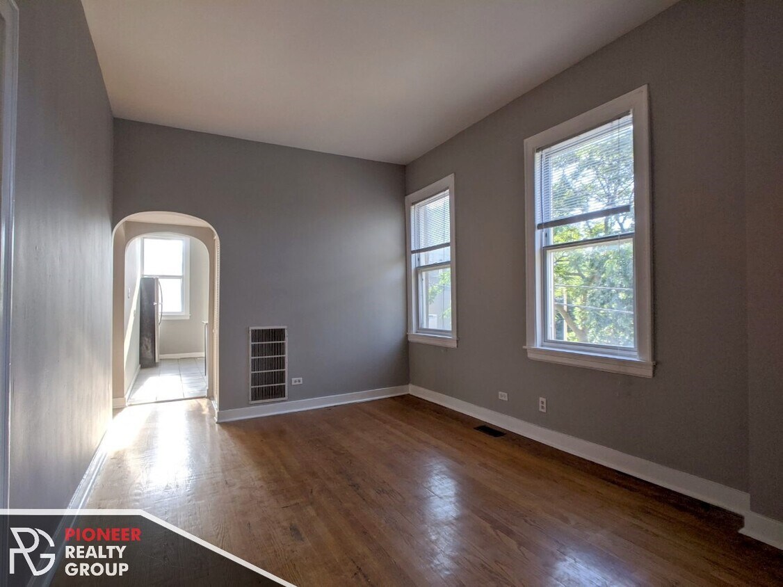 Foto principal - 2259 W Hirsch St