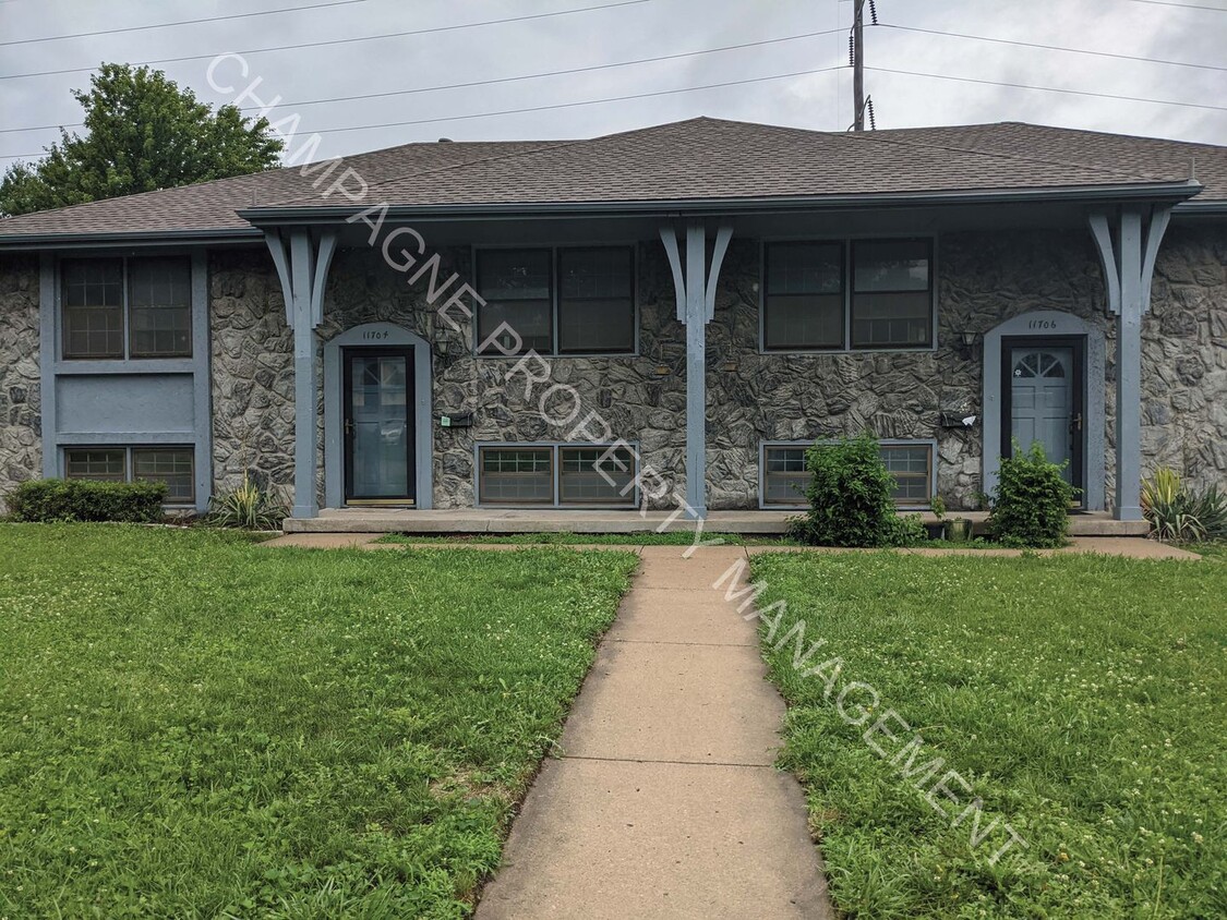 Primary Photo - 11704-11706 E. 60th Street
