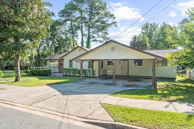Building Photo - 148 Campbell Ave