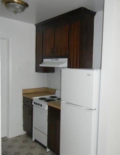 Primary Photo - 806 LaSalle Ave