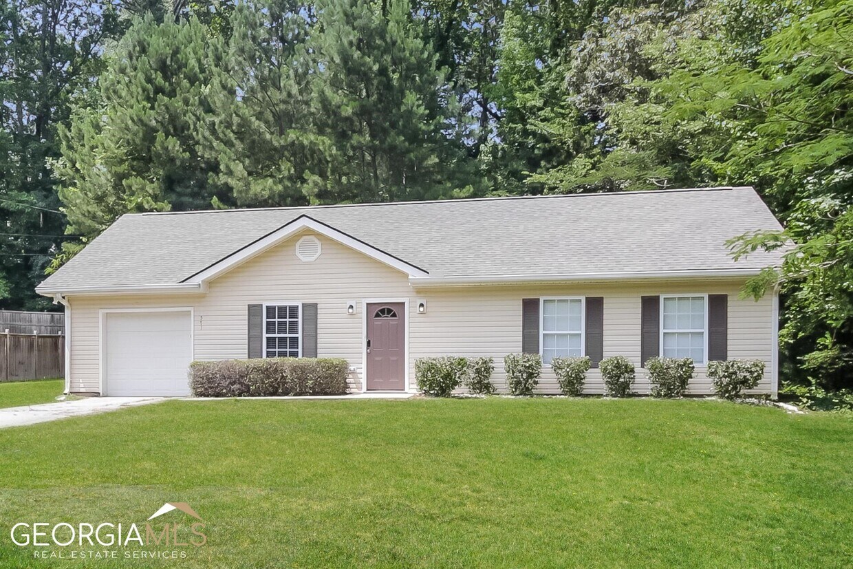 571 Cardell Cir SE, Mableton, GA 30126 House for Rent in Mableton, GA