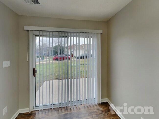 Foto del edificio - 11123 White Stag Dr