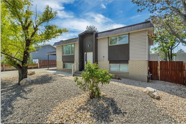 Photo - 5128 S 3760 W Apartment