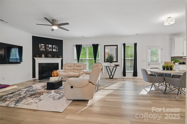 Foto del edificio - 8903 Ansley Pk Pl