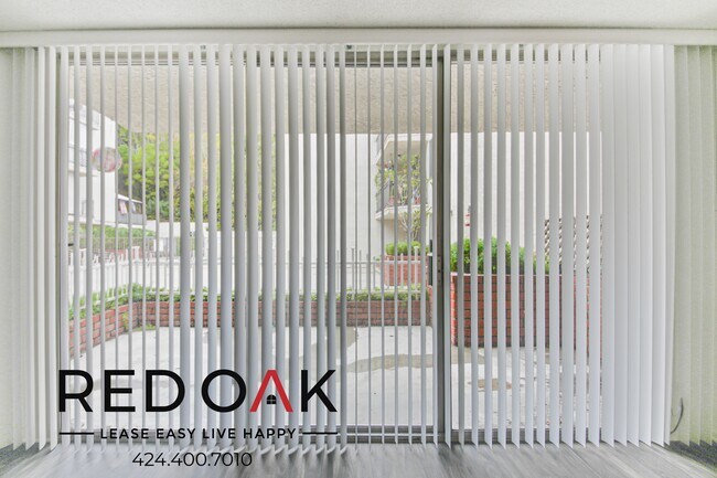 Foto del edificio - ~3 Weeks FREE~ Stunning Two Bedroom with P...