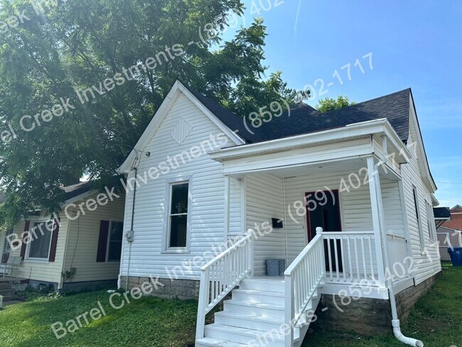 Foto del edificio - 3-Bed 1-Bath House + Bonus Room