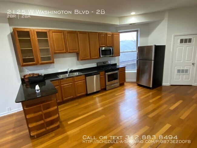 Building Photo - 2125 W Washington Blvd