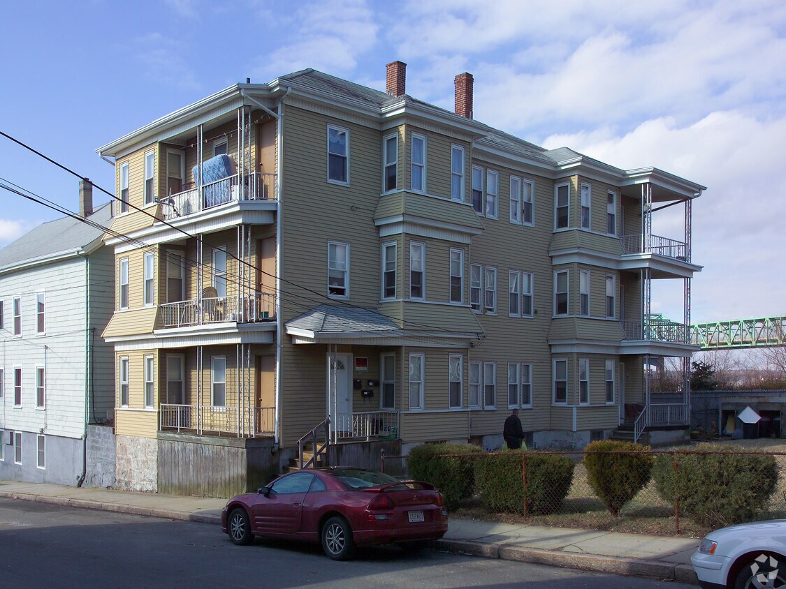 Primary Photo - 320 Ferry St