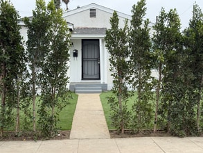 Building Photo - 1212 S Temple Ave