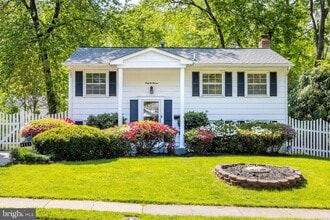 Building Photo - 4111 Hemingway Dr
