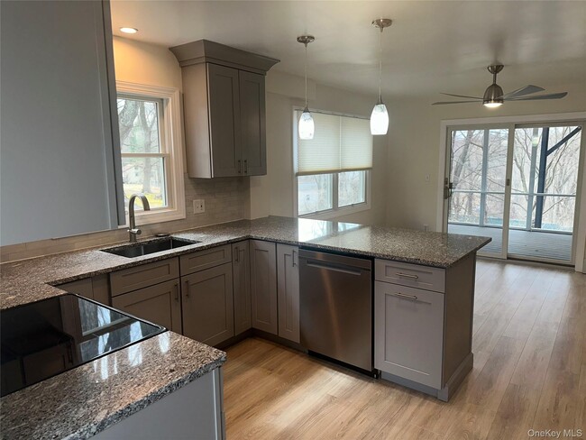 Building Photo - 3983 Old Crompond Rd